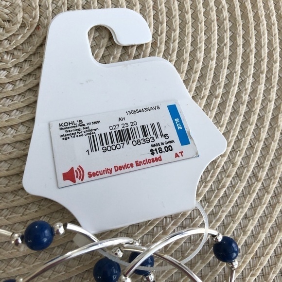 NWT Kohls Color Set of 4 Bracelet - Picture 2 of 3